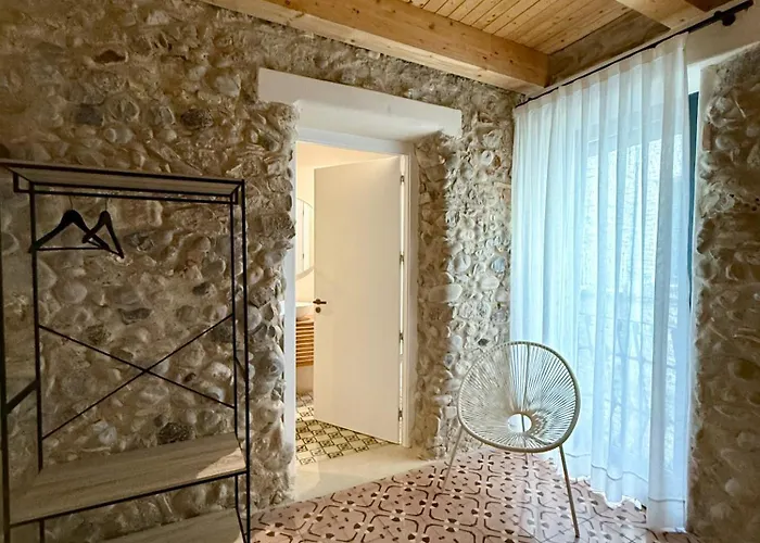 Boutique Atelier - Adults Only